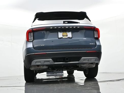 New 2026 Ford Explorer Active w/ Active Comfort Package image 28
