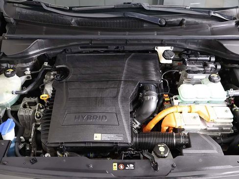 Used 2020 Kia Niro Touring image 22