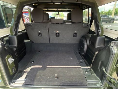 Used 2023 Jeep Wrangler Unlimited w/ 8.4" Radio Group AWD/4WD image 25