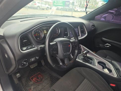 Used 2020 Dodge Challenger SXT w/ Driver Convenience Group RWD image 26
