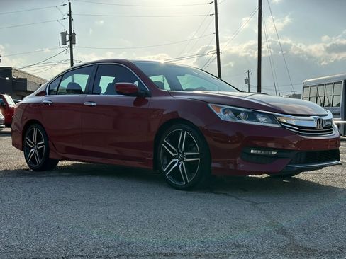 Used 2017 Honda Accord Sport Special Edition image 9
