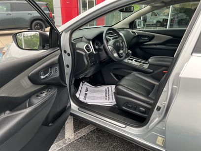 Used 2018 Nissan Murano SL w/ Moonroof Package