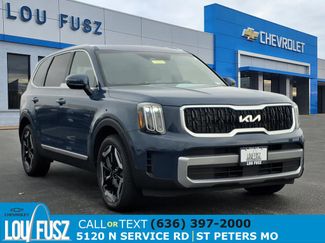 Used 2023 Kia Telluride EX w/ EX Captain's Chair Package video 1
