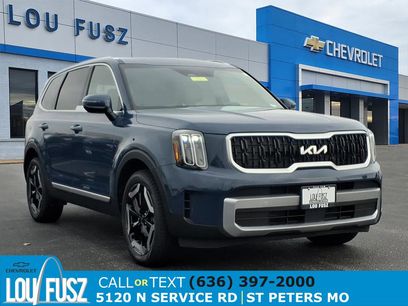 Used 2023 Kia Telluride EX w/ EX Captain's Chair Package