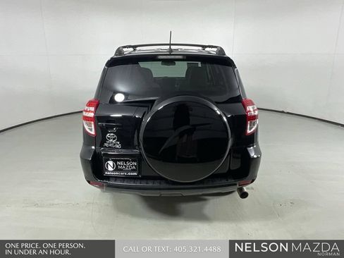 Used 2012 Toyota RAV4 Limited w/ Navigation Value Pkg FWD image 7