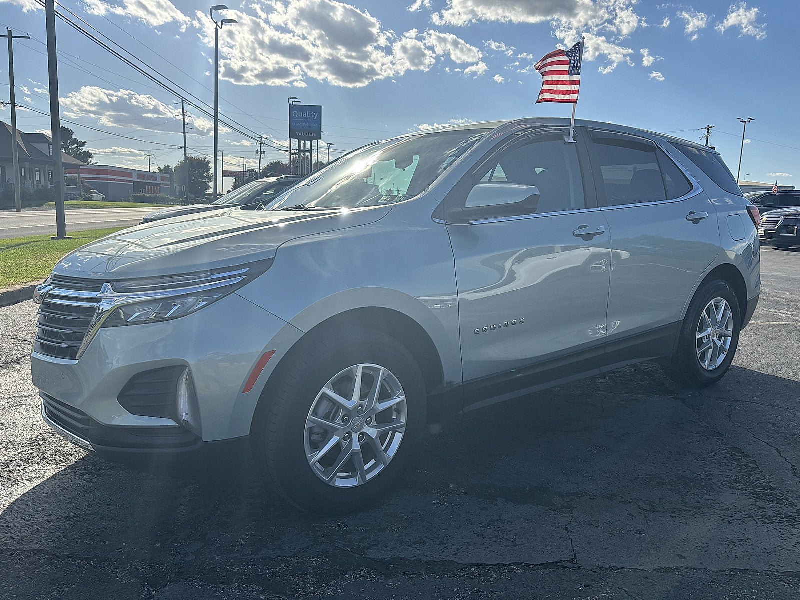 Used 2022 Chevrolet Equinox LT AWD/4WD image 4