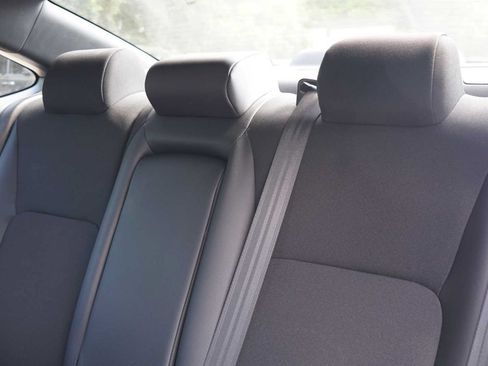 Used 2025 Honda Civic Sport image 21