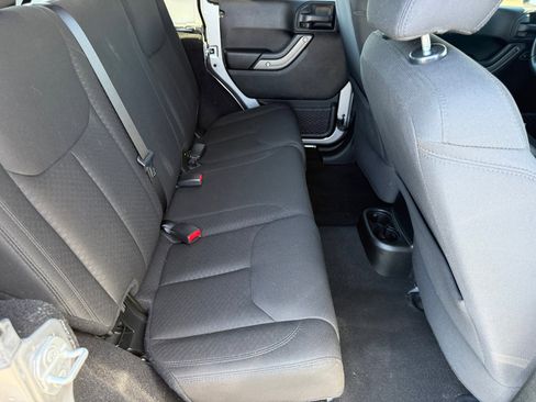 Used 2017 Jeep Wrangler Unlimited Sport w/ Quick Order Package 24S image 27