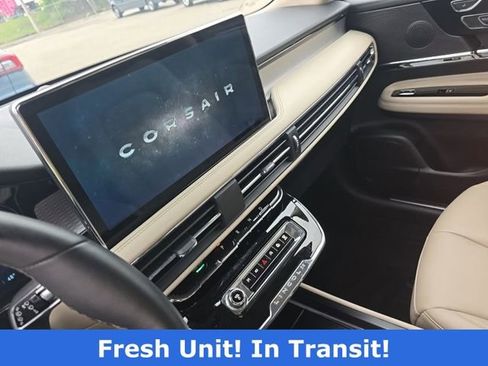 Used 2025 Lincoln Corsair FWD image 5