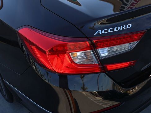 Used 2021 Honda Accord EX-L image 7