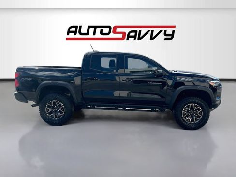 Used 2026 Chevrolet Colorado ZR2 w/ Technology Package AWD/4WD image 8