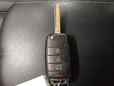 Used 2016 Kia Sorento LX FWD image 32
