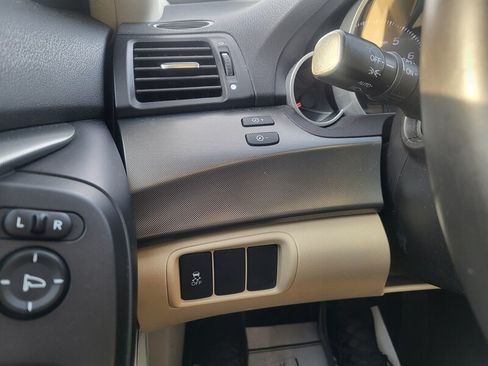 Used 2012 Acura TL w/ Technology Package FWD image 16