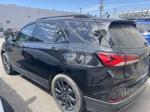Used 2023 Chevrolet Equinox RS w/ RS Leather Package FWD image 3
