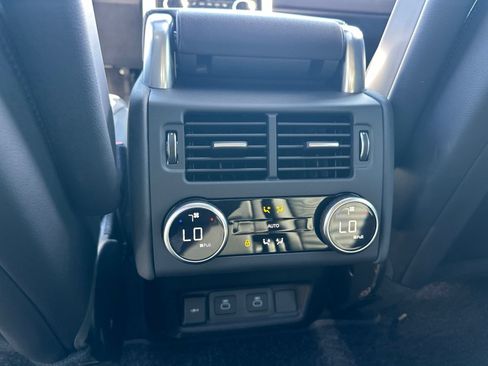 Used 2026 Land Rover Discovery S AWD/4WD image 16