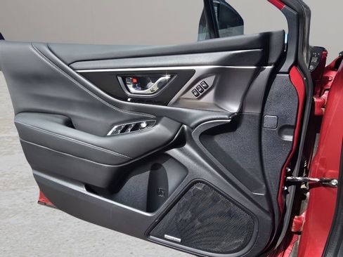 Used 2024 Subaru Outback Limited image 17