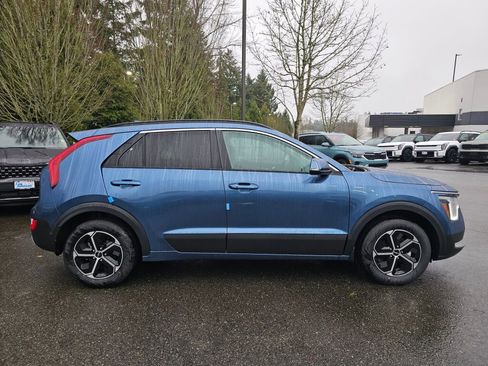New 2026 Kia Niro EX image 4
