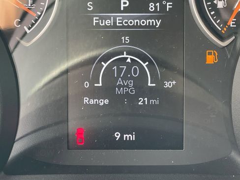 New 2025 Jeep Gladiator Sport image 18