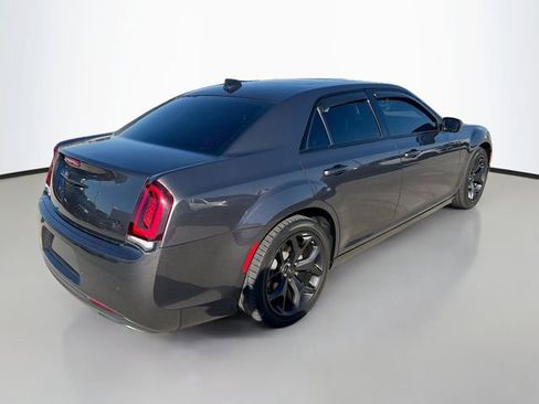 Used 2023 Chrysler 300 S image 7