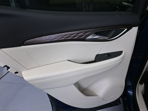 Used 2023 Buick Envision Avenir FWD image 28