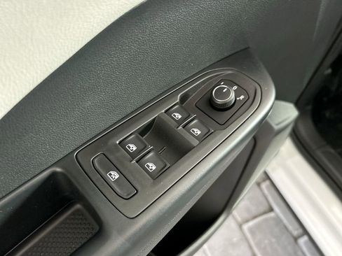 New 2026 Volkswagen Taos S image 11