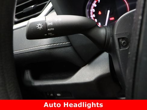 Used 2024 Toyota RAV4 XLE image 25