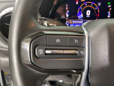 Used 2023 Chevrolet Colorado LT image 13