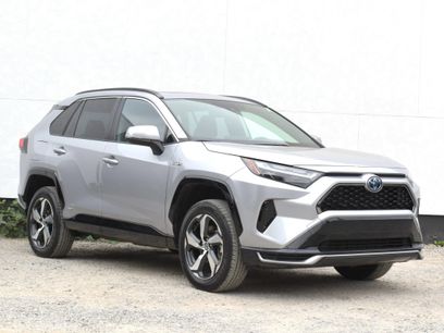 Used 2024 Toyota RAV4 SE w/ Weather & Moonroof Package