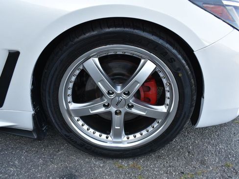 Used 2018 INFINITI Q60 3.0t Luxe w/ Cargo Package RWD image 34