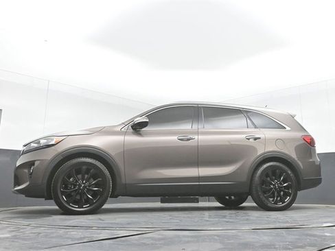 Used 2020 Kia Sorento EX image 45