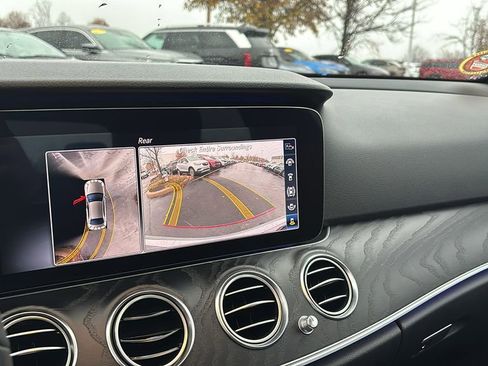 Used 2020 Mercedes-Benz E 350 4MATIC Sedan image 22