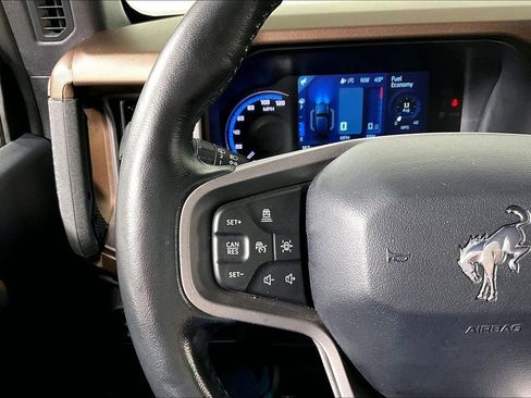 Used 2021 Ford Bronco Outer Banks image 18