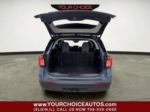 Used 2025 Ford Explorer Active AWD/4WD image 5