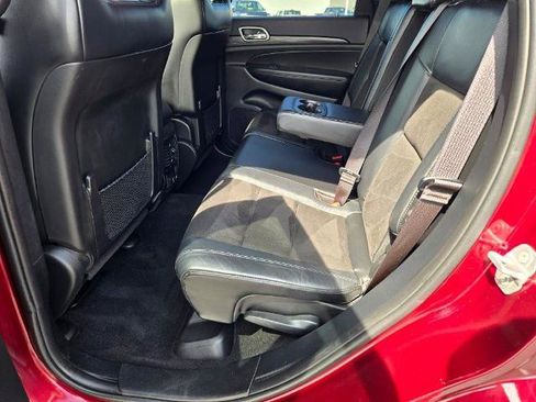 Used 2019 Jeep Grand Cherokee Altitude AWD/4WD image 21