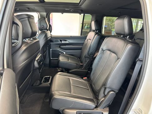 Used 2024 Jeep Wagoneer Series II w/ Convenience Group I AWD/4WD image 42