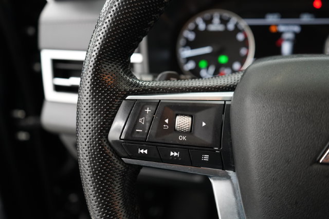Used 2023 Mitsubishi Outlander SE AWD/4WD image 16