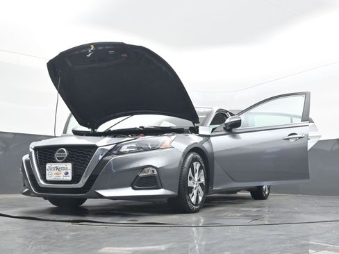 Used 2022 Nissan Altima 2.5 S image 39