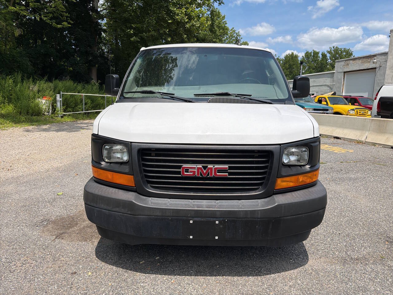 Used 2017 GMC Savana 2500 RWD image 6