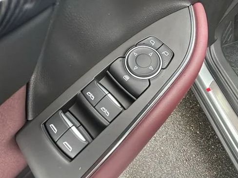 New 2026 Buick Envision Sport Touring AWD/4WD image 23