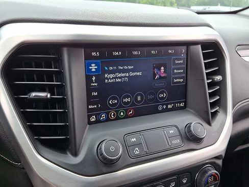 Certified 2023 GMC Acadia SLT AWD/4WD image 19