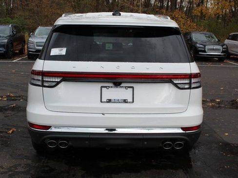 New 2026 Lincoln Aviator Reserve image 4
