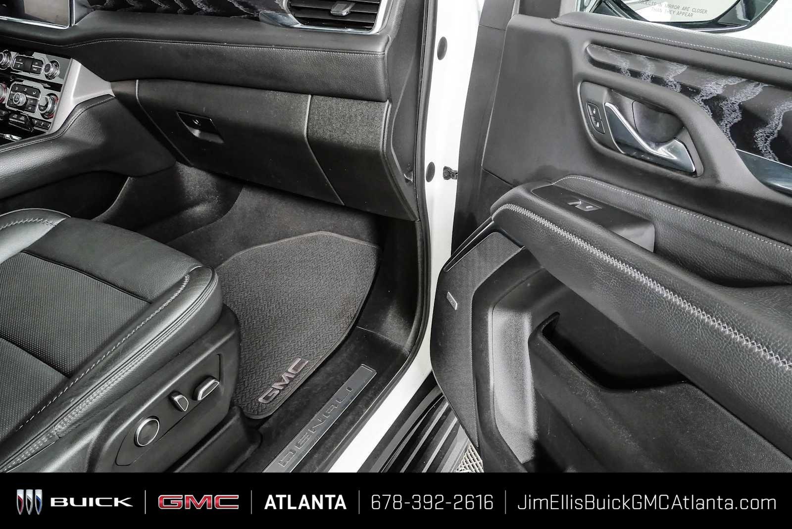 Certified 2023 GMC Yukon Denali AWD/4WD image 24