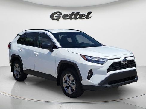Certified 2025 Toyota RAV4 LE AWD/4WD image 3