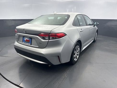 Used 2022 Toyota Corolla LE image 7
