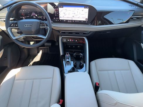 New 2025 Audi Q5 Premium image 17