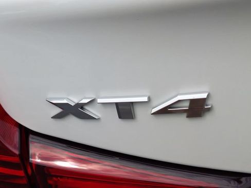 Used 2023 Cadillac XT4 Premium Luxury FWD image 42