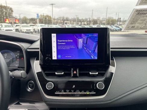 Used 2023 Toyota Corolla XLE image 18