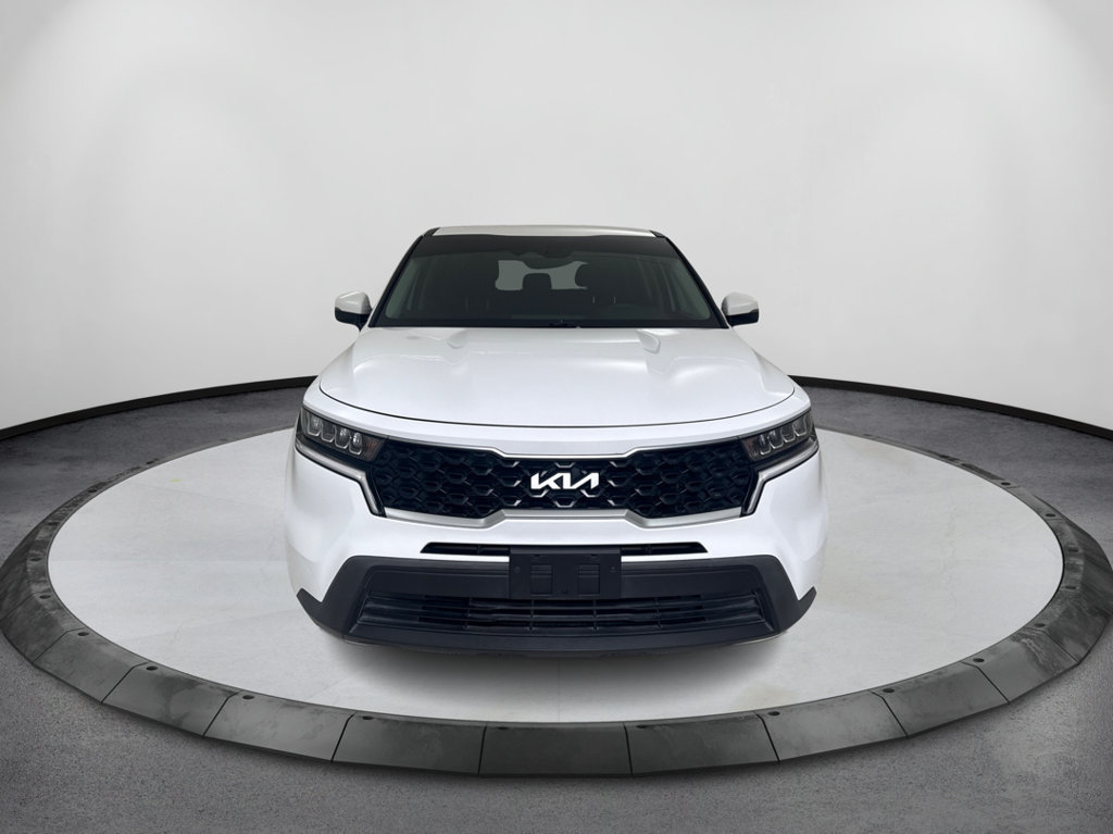 Used 2022 Kia Sorento LX FWD image 2
