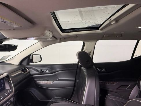 Used 2021 GMC Acadia Denali w/ Denali Technology Package FWD image 35