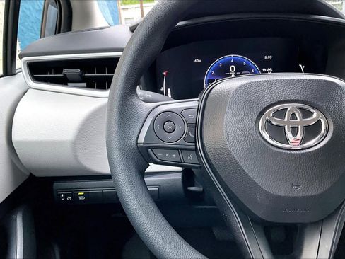 Used 2026 Toyota Corolla LE FWD image 23